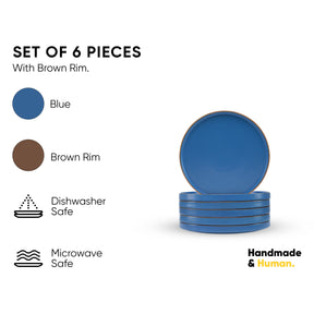 Set of 6 blue plates with brown rim on a white background, featuring icons for dishwasher and microwave safety.